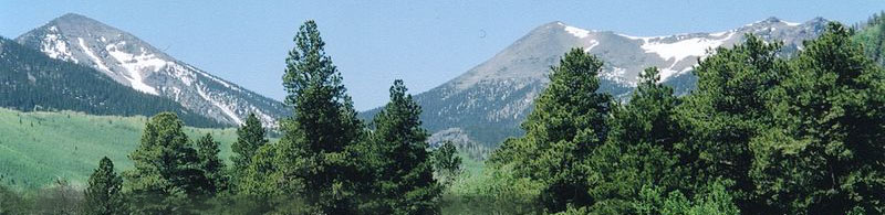 Arizona_800px-Peaks-Inner_Basin_Wikimedia_Commons.jpg