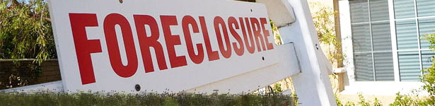 crop-foreclosuresign-Wikimedia_commons.jpg