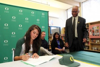 Kaylee Tornay signing day event