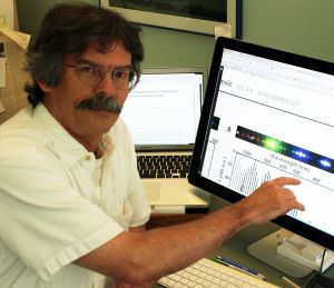 Image of Michael Raymer, physics professor