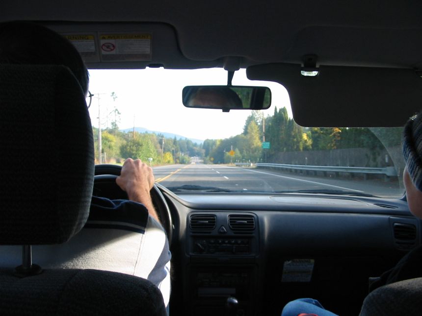 Auf US 126 zum Clear Lake, mit Chris am Steuer...