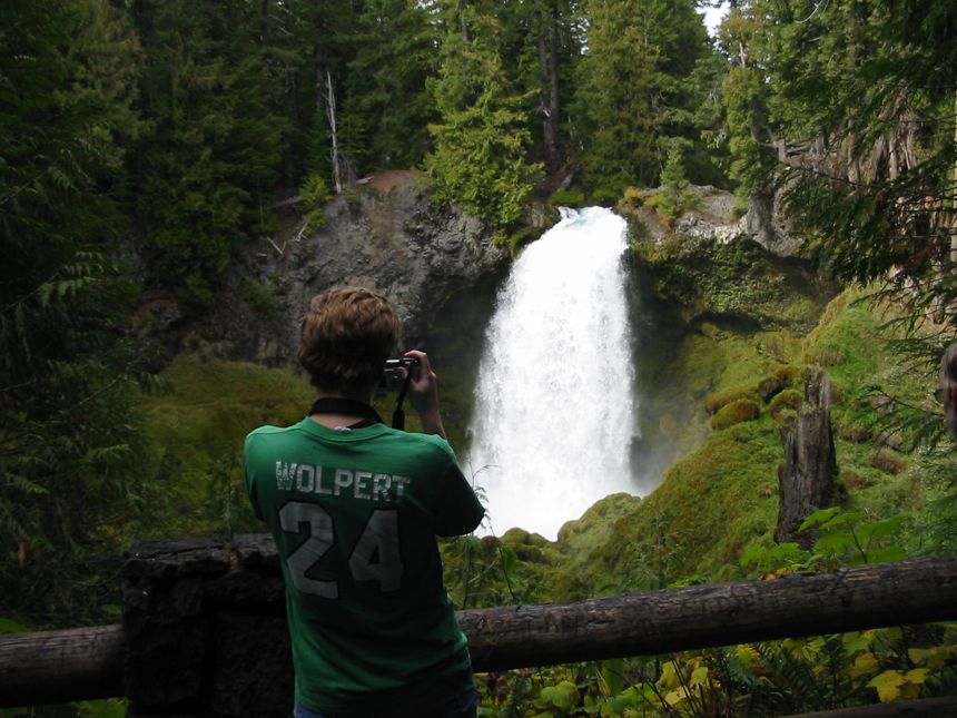 Pam fotografiert Sahalie Falls