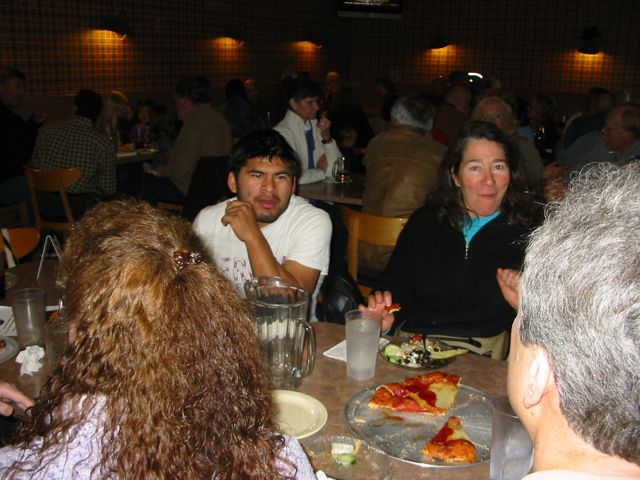 Hier sitzt er neben Ruby