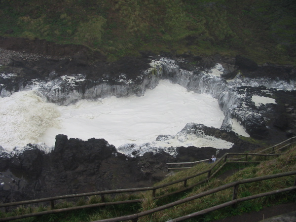 Und jetzt folgen Bilder vom heute besonders wilden Devil's Churn