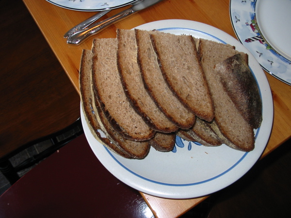 Schwarzbrot "Miche" von Provisions