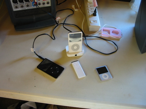 die Musikzentrale mit 3 iPods
