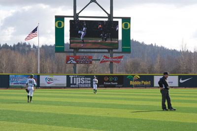 Oregon baseball gets new turf, videoboard, changes to fences at PK