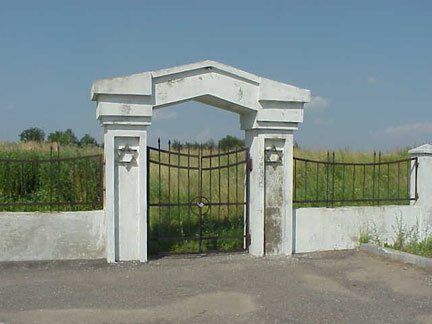 Cemetery gate 2001