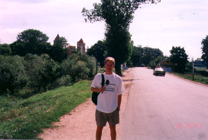 Road into town, Castle in background