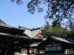 Ise shrine buildings.JPG